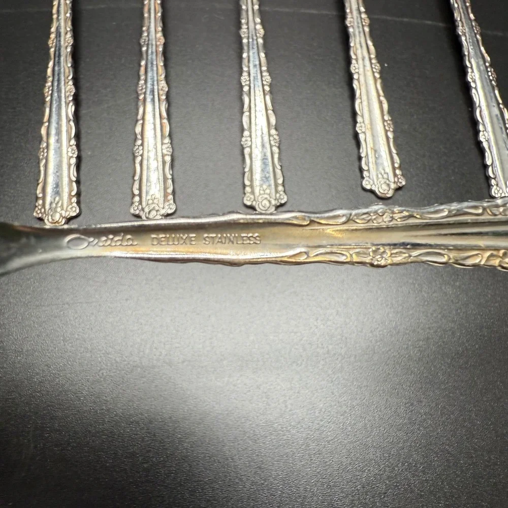 Oneida Deluxe Stainless Flatware Spoons‎ Set of 6 Elegant Floral Etching